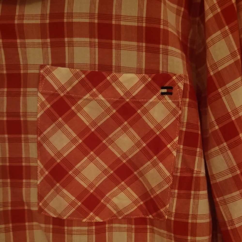 EUC Tommy Hilfiger Shirt - Picture 3 of 6